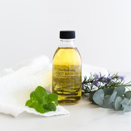 RainPharma Revitalising Foot Bath Oil